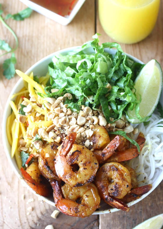 Rice Noodle Salad with Grilled Satay Shrimp recipe by SeasonWithSpice.com