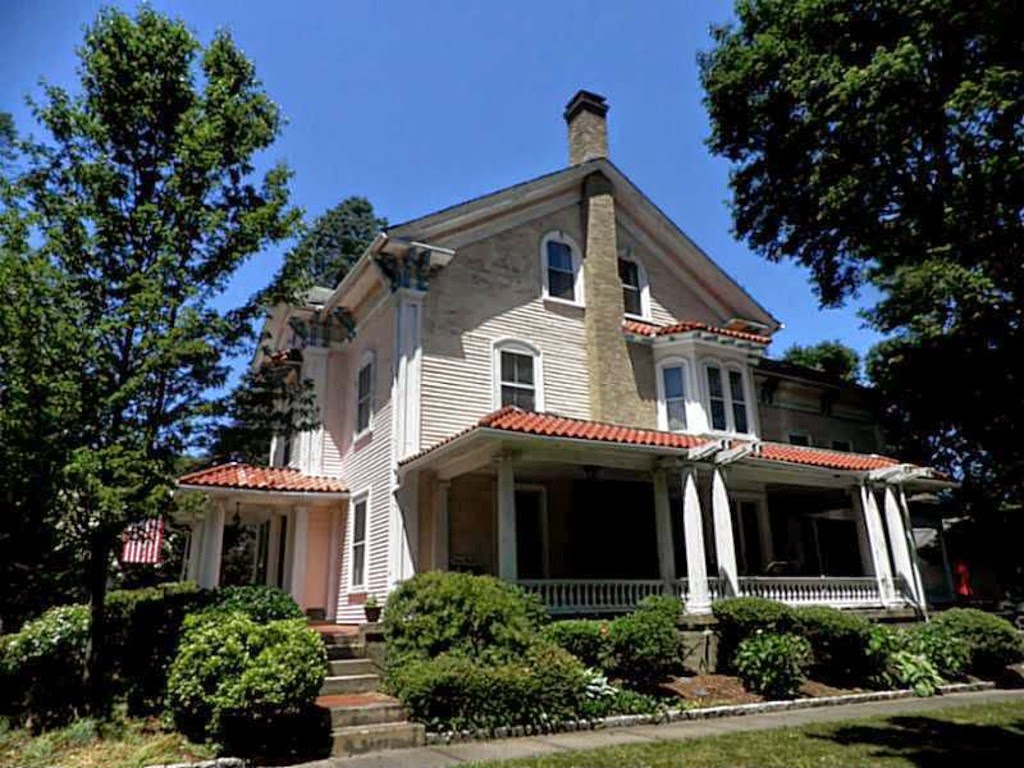 From City to Suburbia 219 Prospect St, Woonsocket, RI 02895