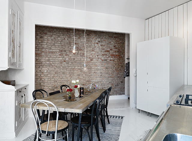 Preciosa cocina-comedor en B&W (con cierto toque vintage) | Etxekodeco