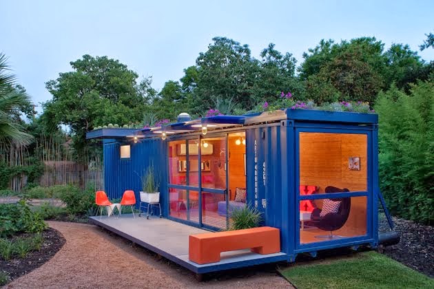 CONTAINER CABIN & LIVING ROOM