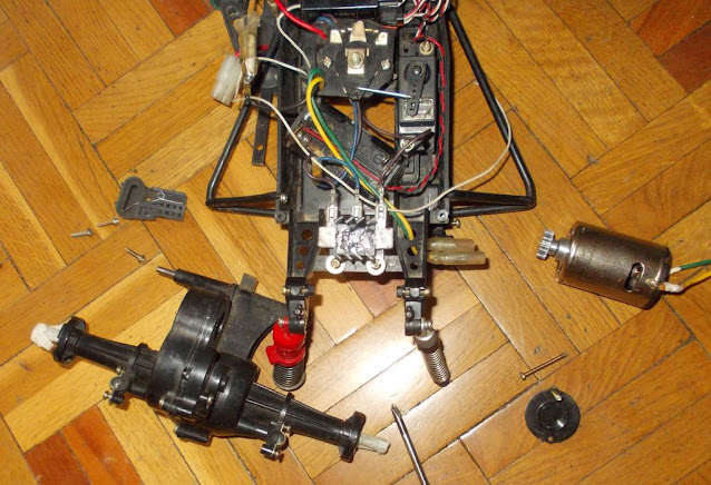 Rebuilt Tamiya Hornet (1984) - gearbox