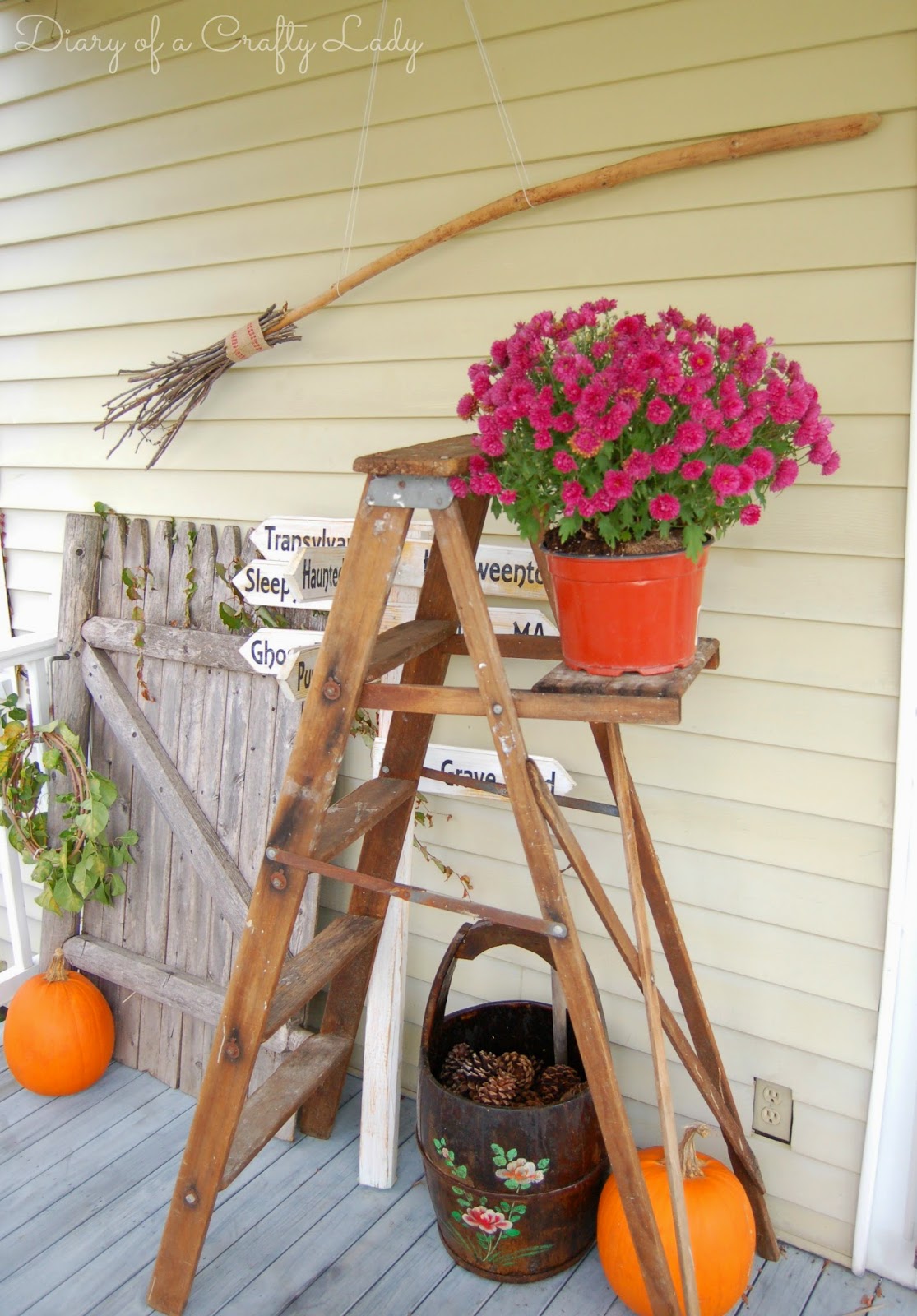 Diary of a Crafty Lady DIY Witches Broom from Sticks