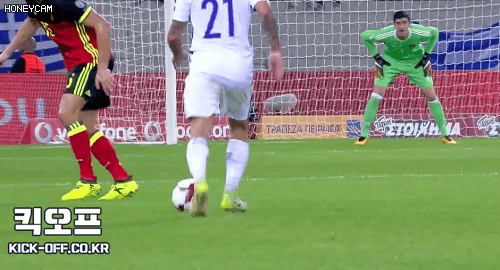 티보 쿠르트와 그리스전 선방.gif | 인스티즈