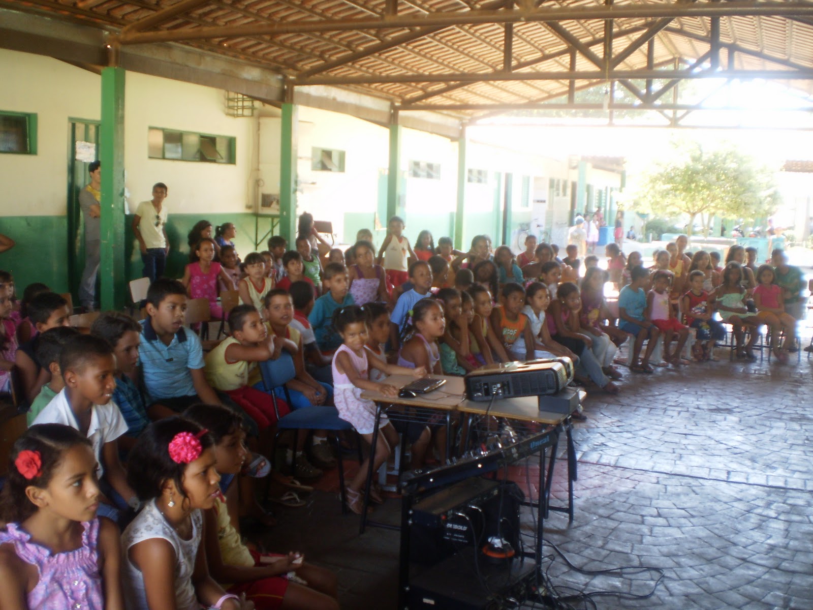 Escola Mul. Pr. Paulo Leivas Macalão ::..: Projeto Folclore