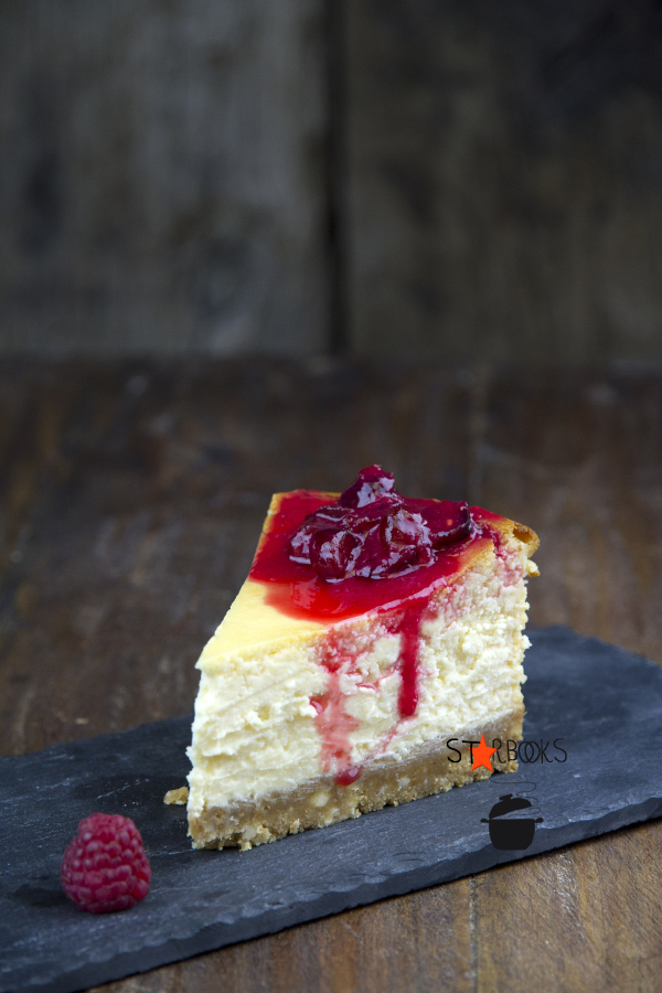 Starbooks WHITE CHOCOLATE CHEESECAKE WITH CRANBERRY COMPOTE