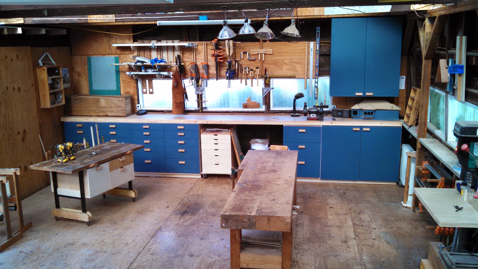 Manual countertop installed and ready to roll