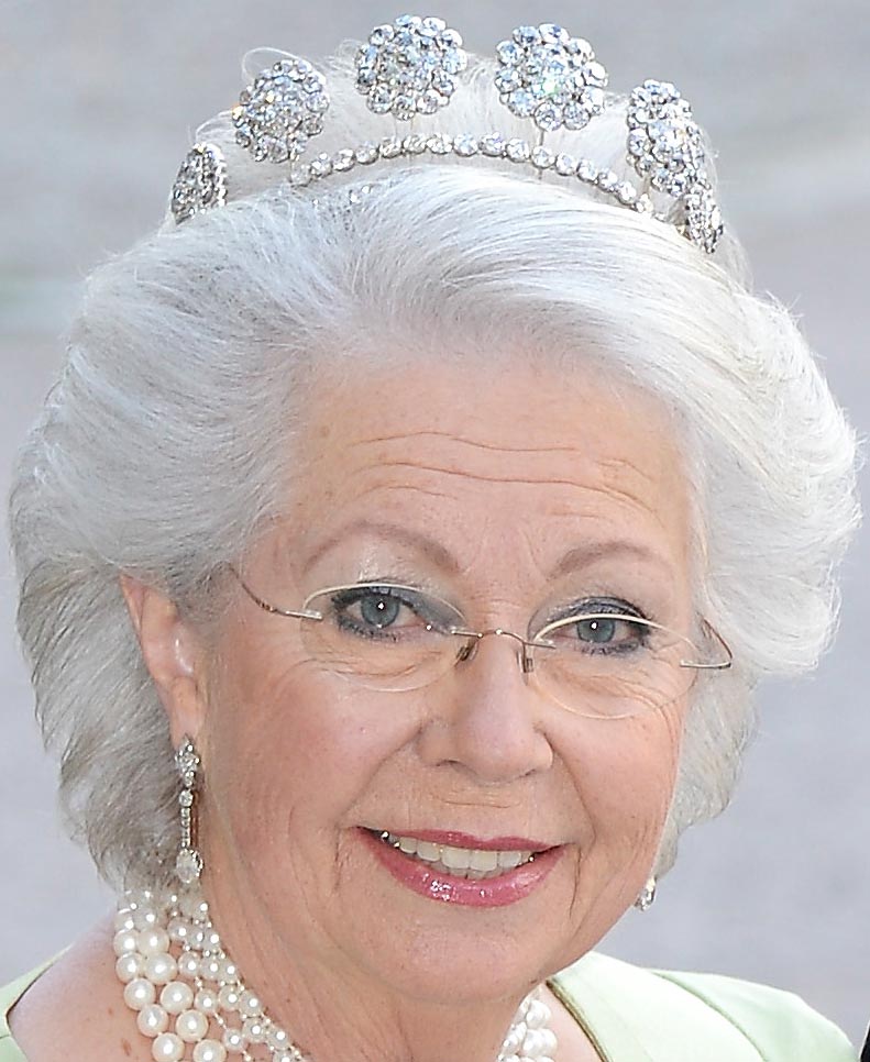 Tiara Mania Swedish Six Button Tiara