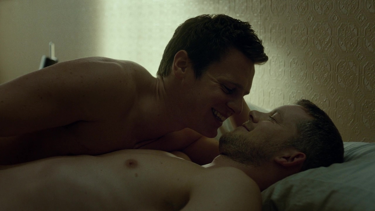 Russell Tovey and Jonathan Groff nude in Looking 2-08 "Looking For Glo...