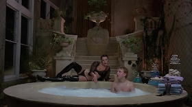 Amanda Donohoe in The Lair of the White Worm