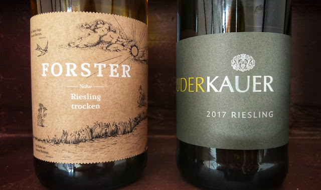 Gutsrieslinge aus den Weingütern Forster und Kauer