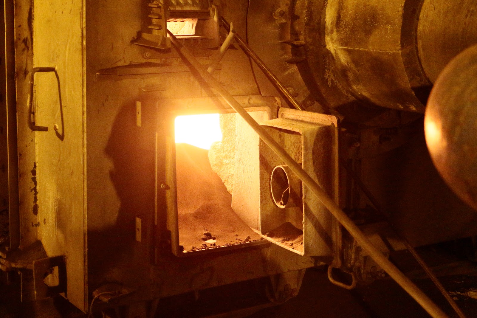 серебрянский цементный завод» вращающаяся печь. сырьевой шлам обжигают. схема производства цемента сухим способом. сырьевой шлам обжигают. агломерат (металлургия).