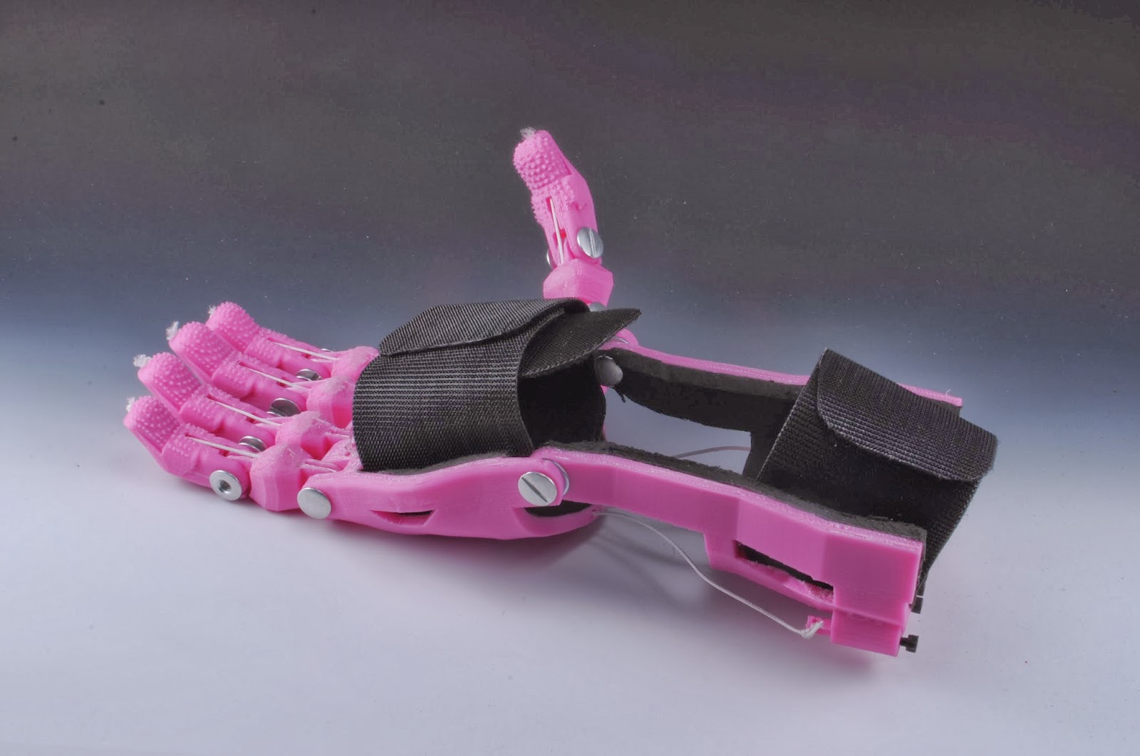 handverker: prosthetic hand: milwaukee prt.12 (shea's beast hand)