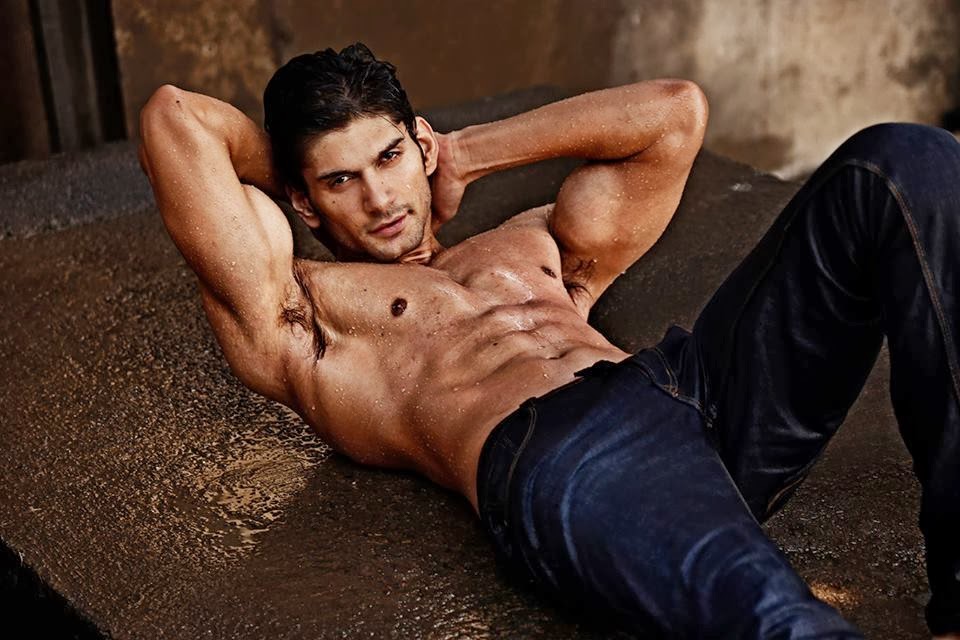 Hot Indian men, shirtless Bollywood hunks, sexiest male models only at http...