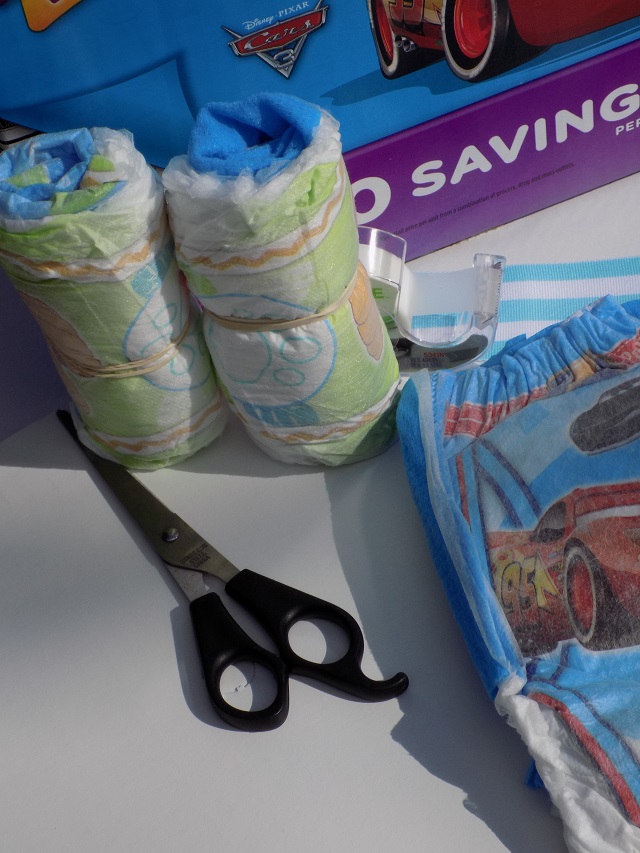 One Savvy Mom ™ NYC Area Mom Blog DIY Potty Training PullUps Cake