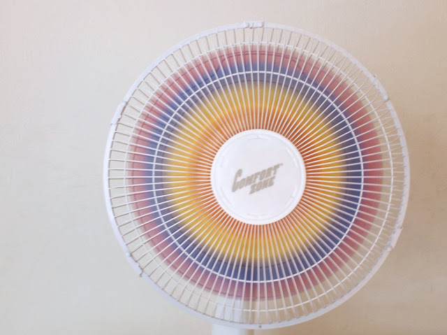 DIY rainbow fan 