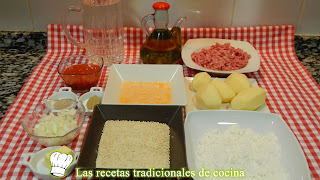 Croquetas de puré rellenas de carne