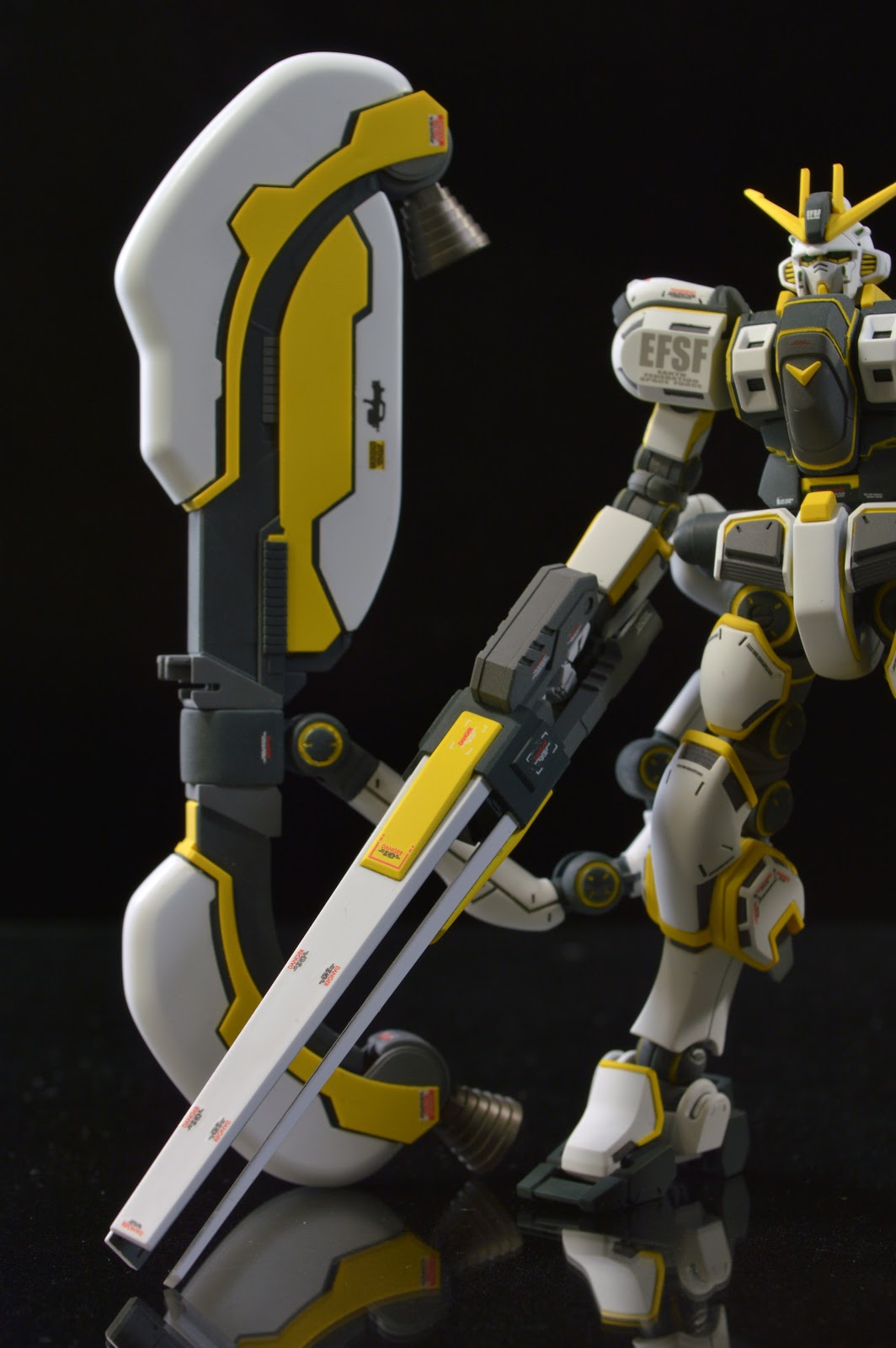 High Grade Atlas Gundam Kit Review