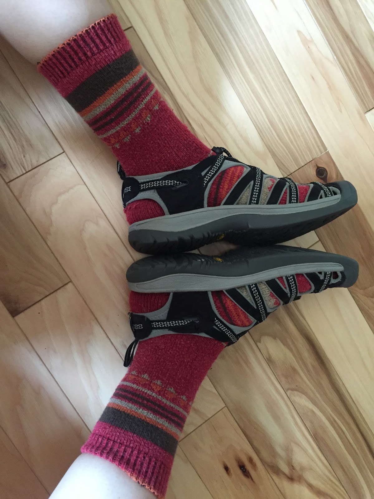 Girls Rock Socks and Sandals Keen Saturday 6