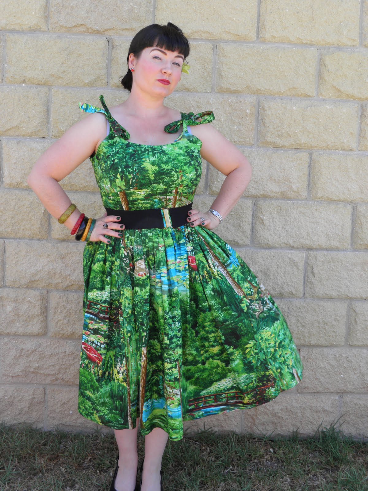 Vintage Musings Of A Modern Pinup: Happy Valley!