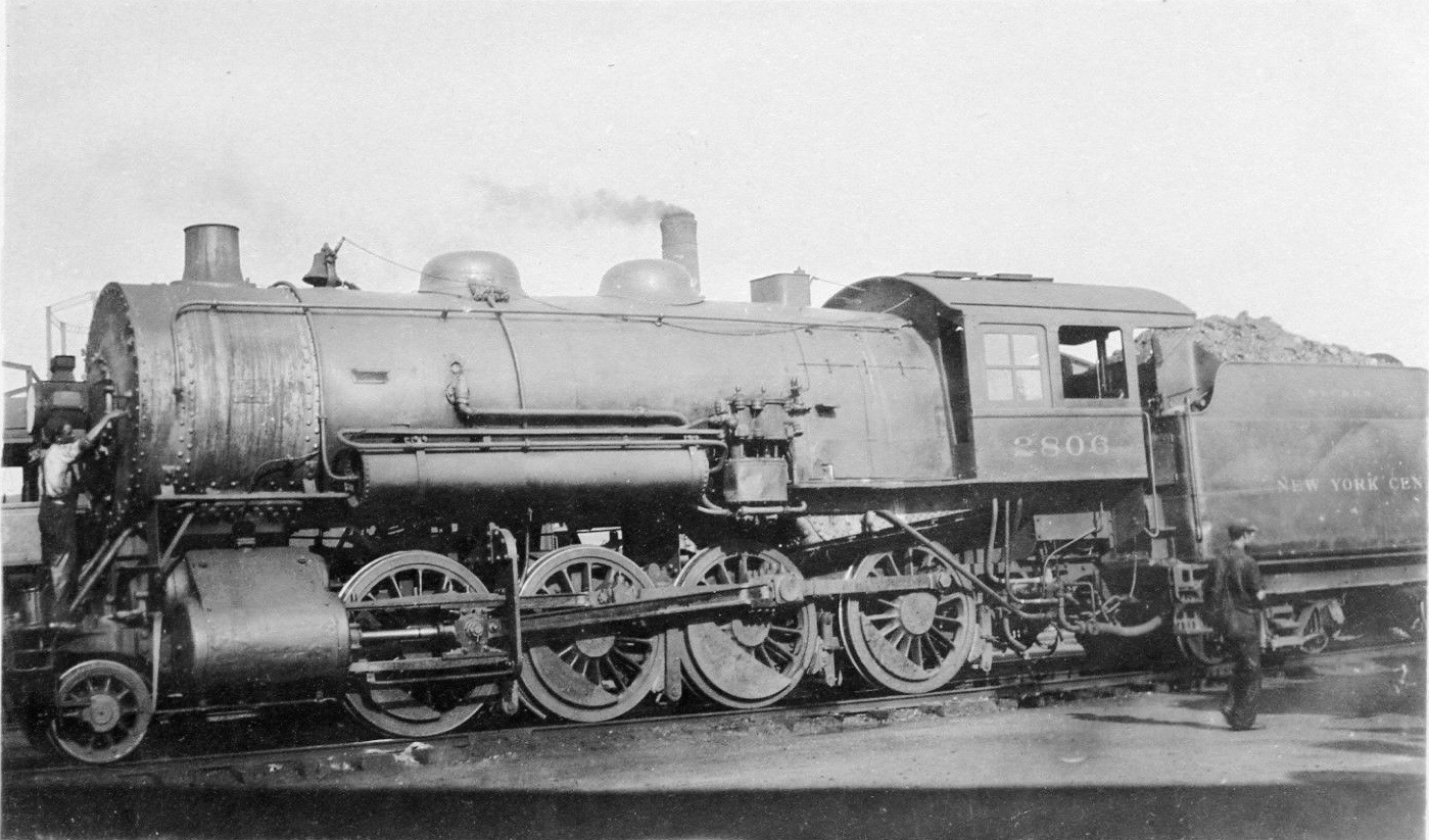 Vintage Railroad Pictures Nre York Central 2806 at Watertown, N.Y.