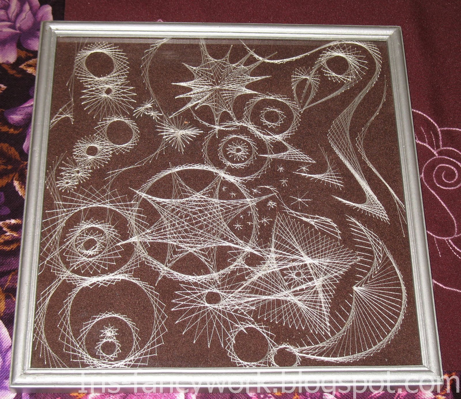 Схема картины нитками. Ниткография звезда. Ниткография паутинка. Вышивка изонить. Изонить композиция.