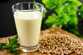 Uống sữa đậu nành tăng vòng 1 hiệu quả
