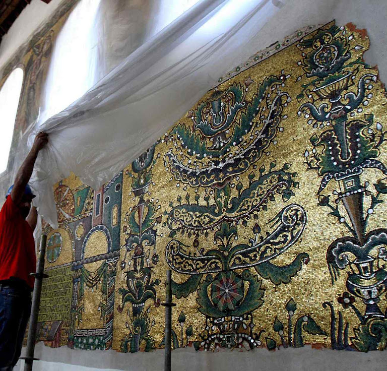 Apresentação dos mosaicos recuperados na basílica