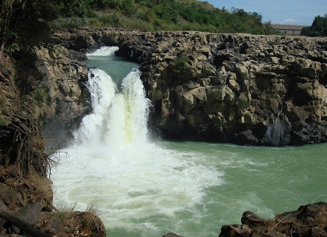 Top 4 famous waterfalls of Vietnam are tourists favorite 3