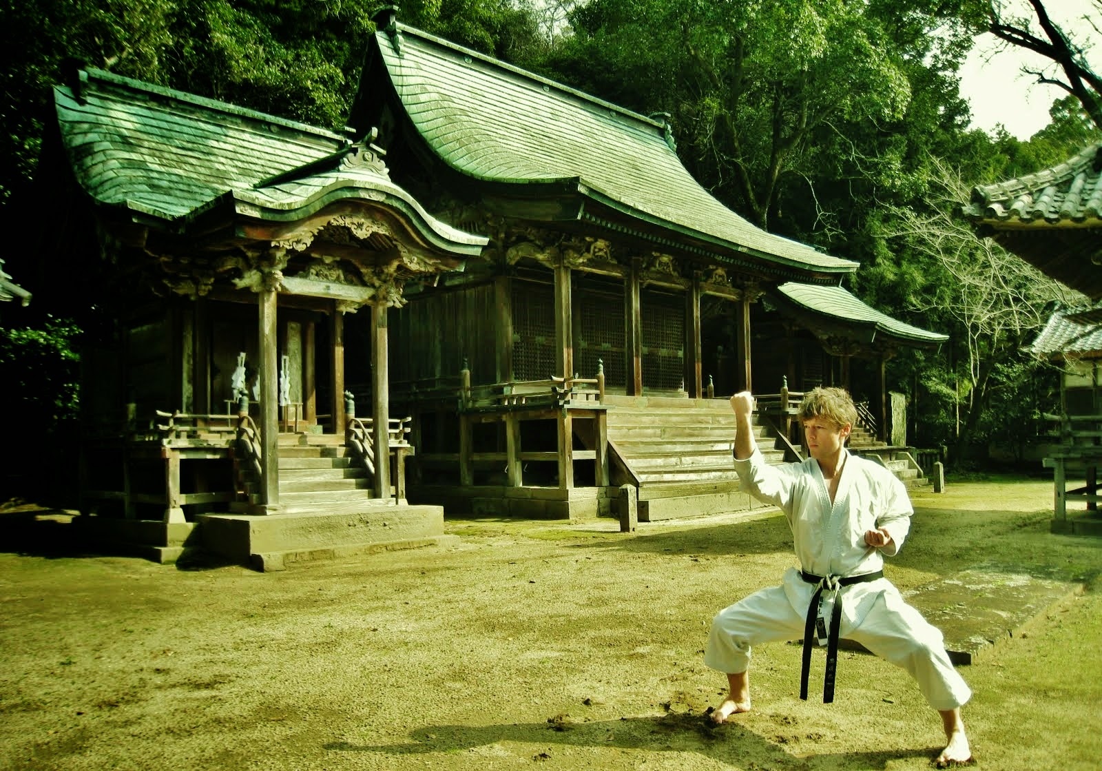 NON STATIONARY MEANING stationery