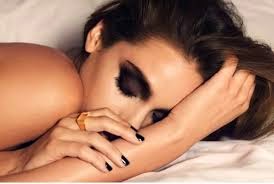 sleeping with your make up on
