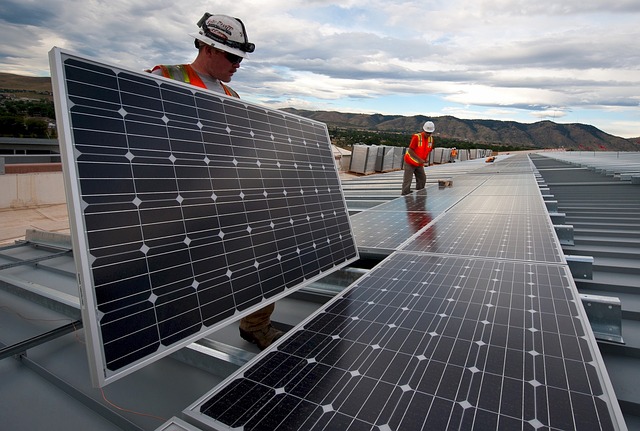 tímido Cordero Igualmente La potencia solar fotovoltaica de Estados Unidos se triplicará en 5 años |  DiarioRenovables | Energías renovables. Eólica, solar, fotovoltaica,  baterías, movilidad sostenible