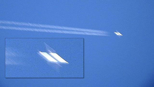 UFO News ~ Bizarre UFO with transparent square flaps caught over Devon, UK  plus MORE Ufo%2Bdevon%2Buk%2B%25281%2529