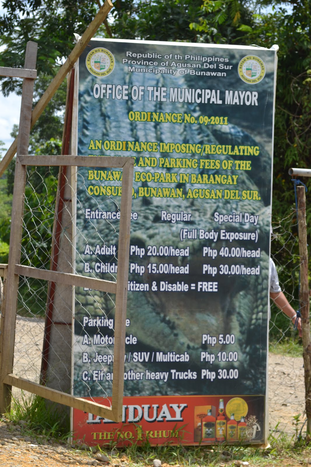 Adbenturista Visiting Lolong, World's Biggest Captured Crocodile, at