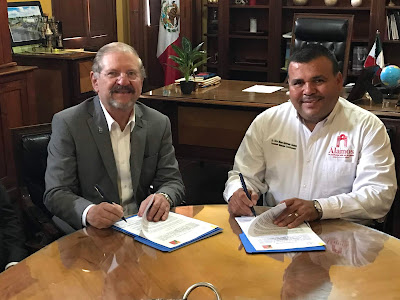 Firma de convenio entre ayuntamiento de Álamos e Itson 