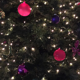The Best Of Celebrity Christmas Trees @kourtneykardash - Cool Chic Style Fashion