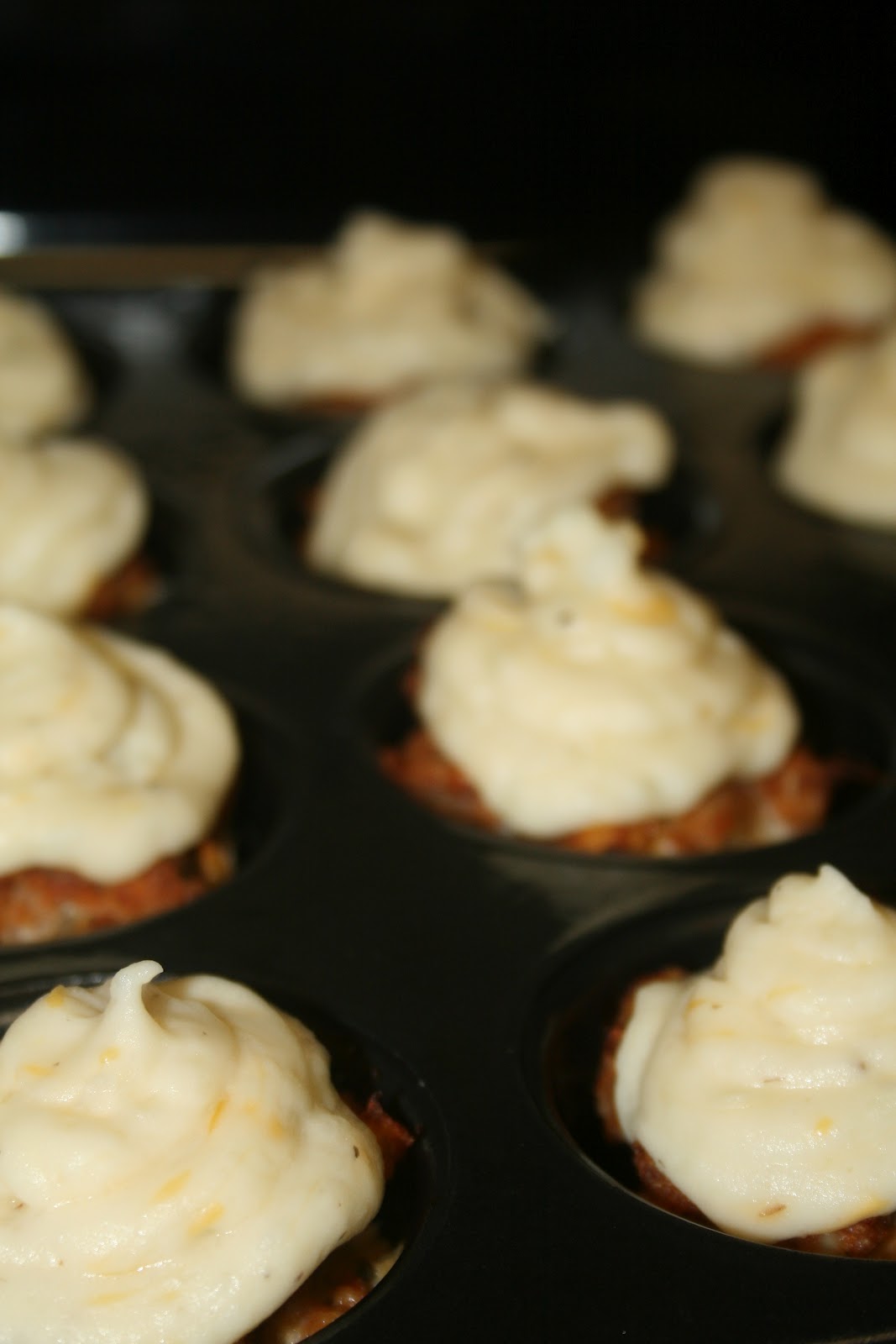 Lola's Homemade Cooking Skinny Meatloaf Cupcakes With Mashed Potato