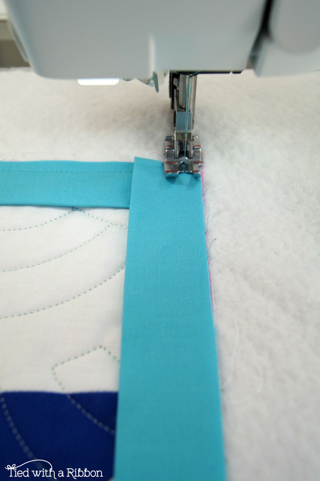 Tied with a Ribbon How to sew your Quilt Binding continuously around the corner Tutorial