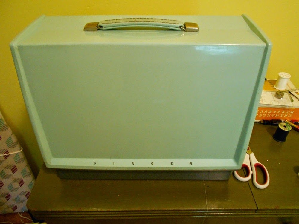 Thin Man Sewing: Singer 337 Sewing Machine and Thrift Store Education