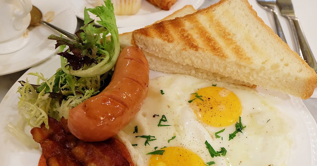 Breakfast at AT MANDARIN GALLERY