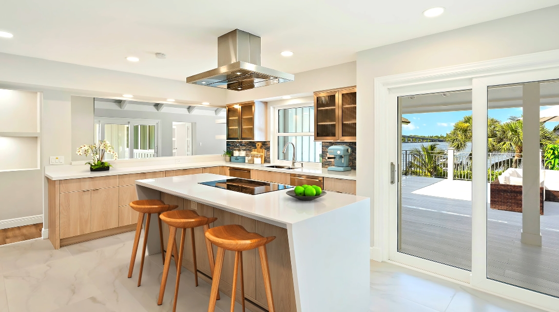 Tour 19 N River Rd, Stuart FL vs. 20 Interior Design Photos