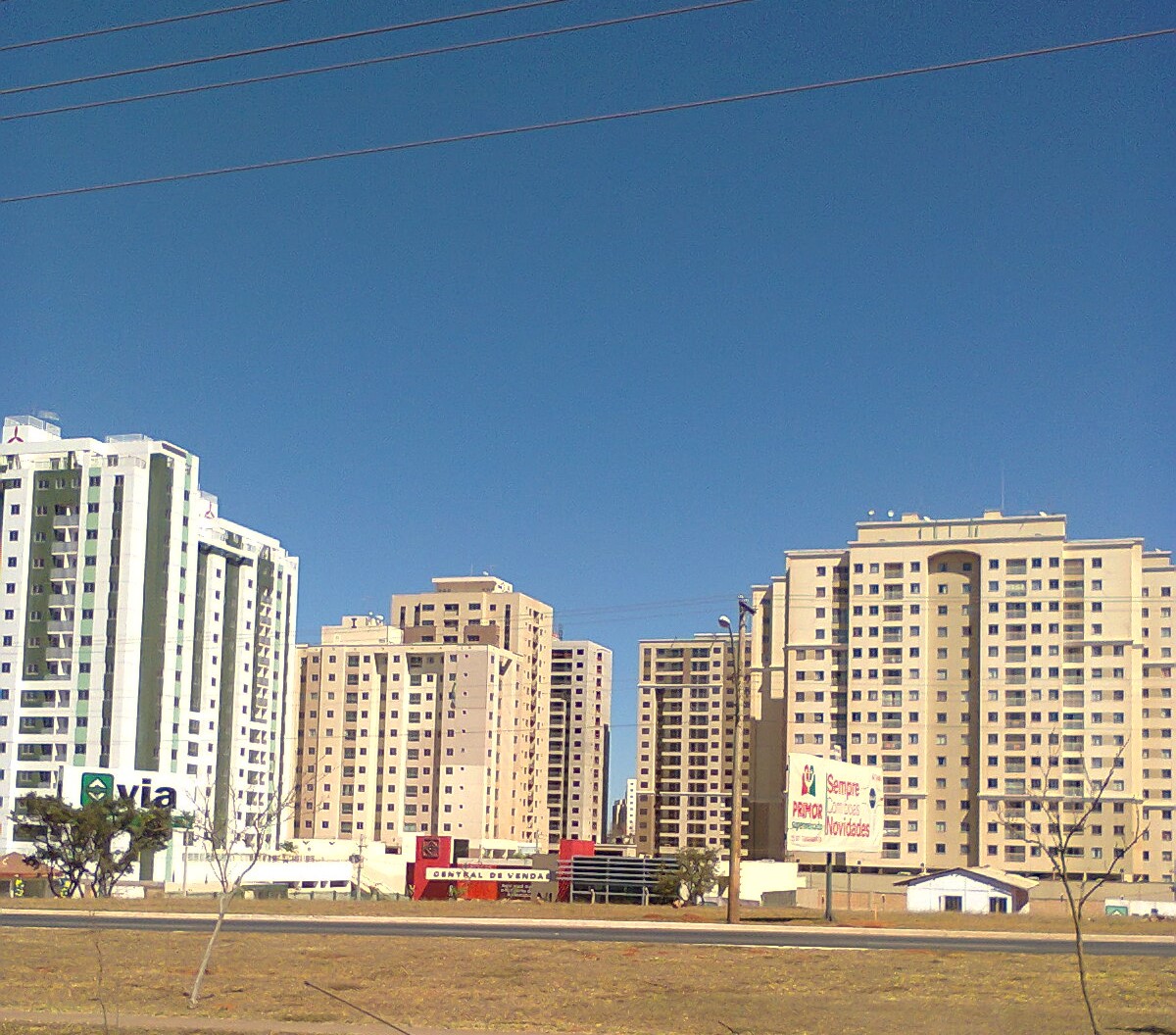 SAMAMBAIA COMPLETA ORGULHOSOS 27 ANOS, MAS AINDA EM RITMO DE ABANDONO