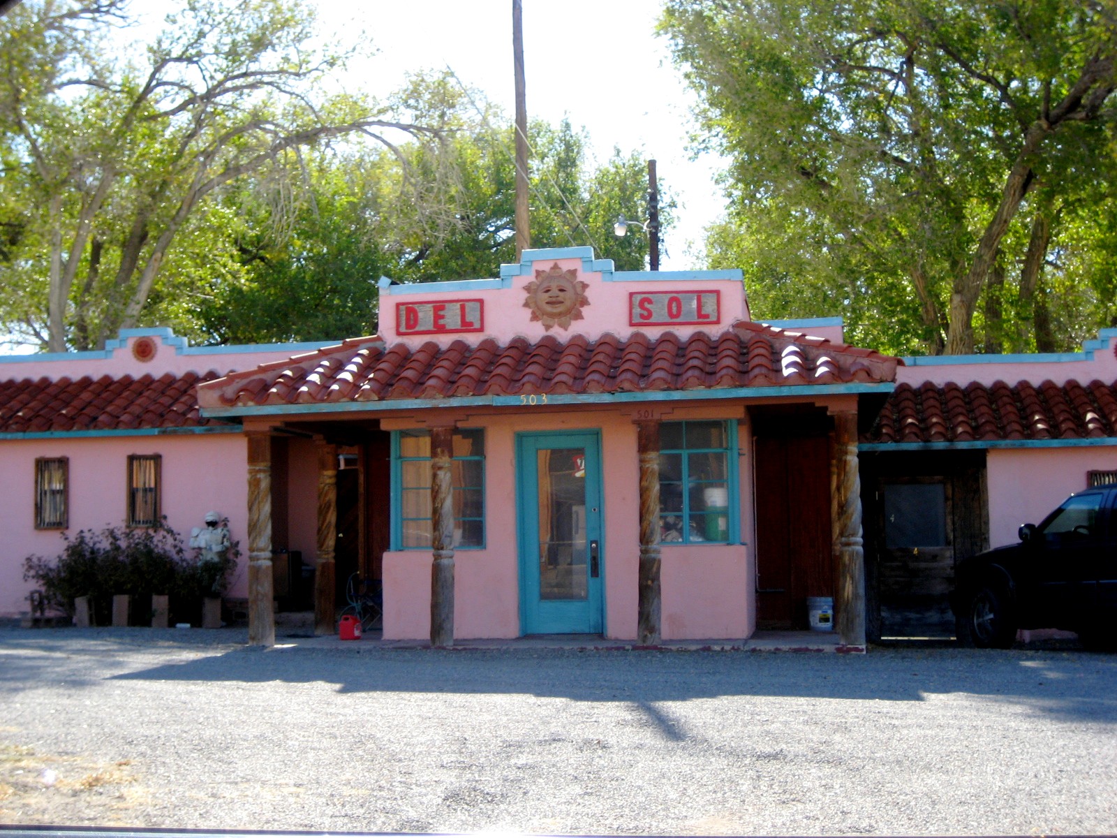 Living Rootless Carrizozo, New Mexico Just a Bite