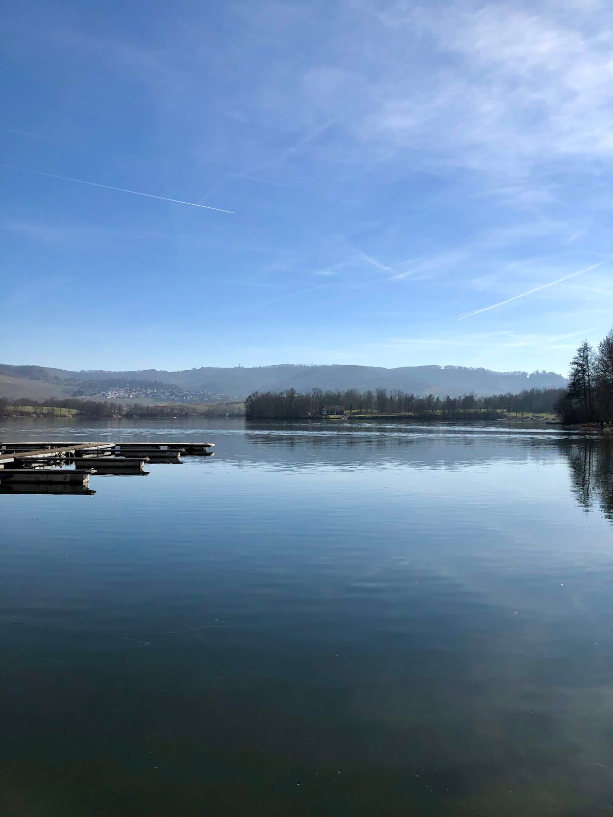 Views By A Breitenauer See An Einem Schönen Wintertag