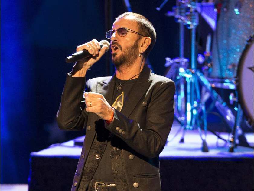 BEATLES MAGAZINE RINGO & ALL STARR BAND AT THE JUBILEE