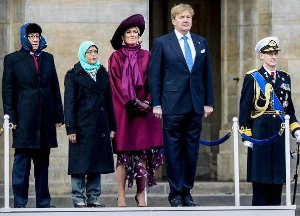 Dutch Queen Maxima wore Natan coat and Natan Pumps and she wore Saloni floral satin dress