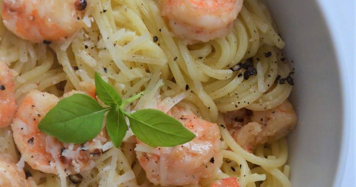 PASTA Z KREWETKAMI W MAŚLANOPARMEZANOWOCYTRYNOWYM SOSIE Słodko mi