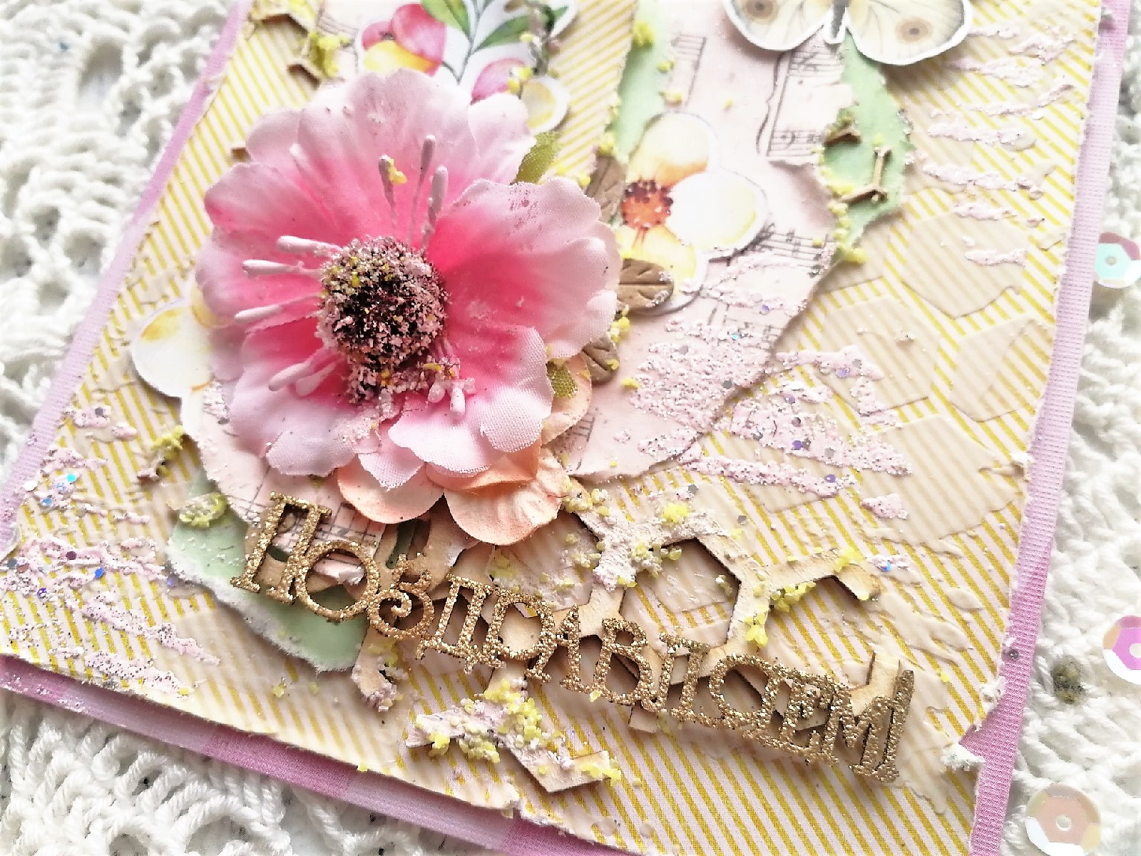 набор для открыток своими руками. набор для открыток своими руками. набор для открыток своими руками. открытки своими руками на коричневом фоне. набор для открыток своими руками.