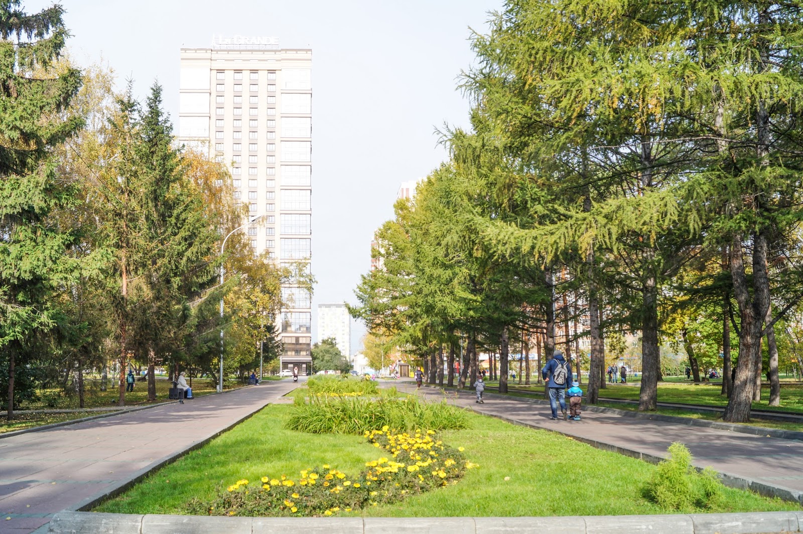 Нарымский сквер новосибирск фото