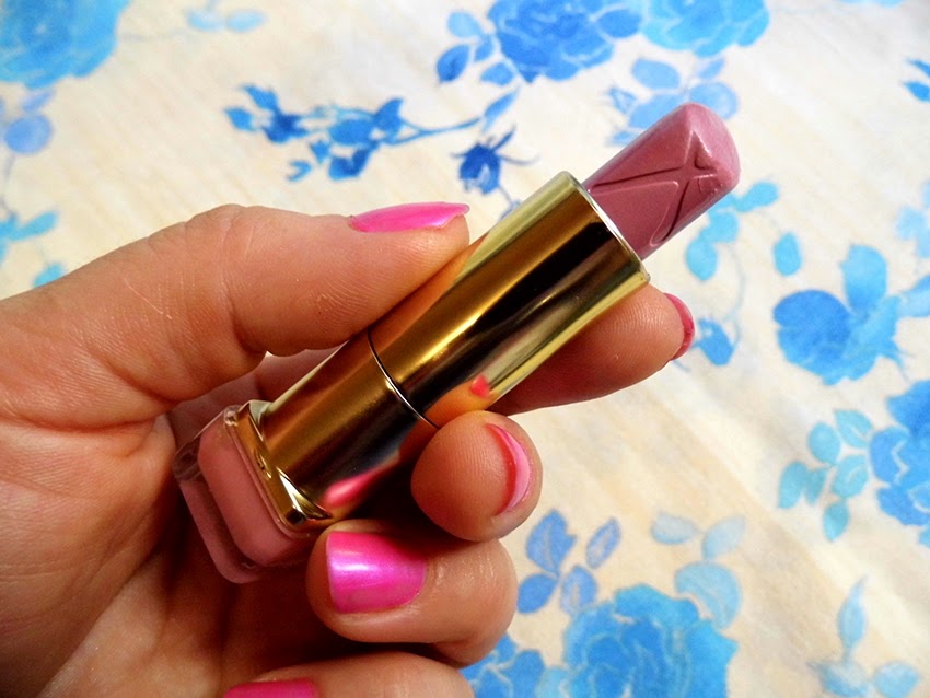 Max factor elixir cushion 015. Max factor 025. Max factor colour elixir lip cushion 025. Помада max factor colour elixir 070. Блеск для губ макс фактор elixir cushion 020.