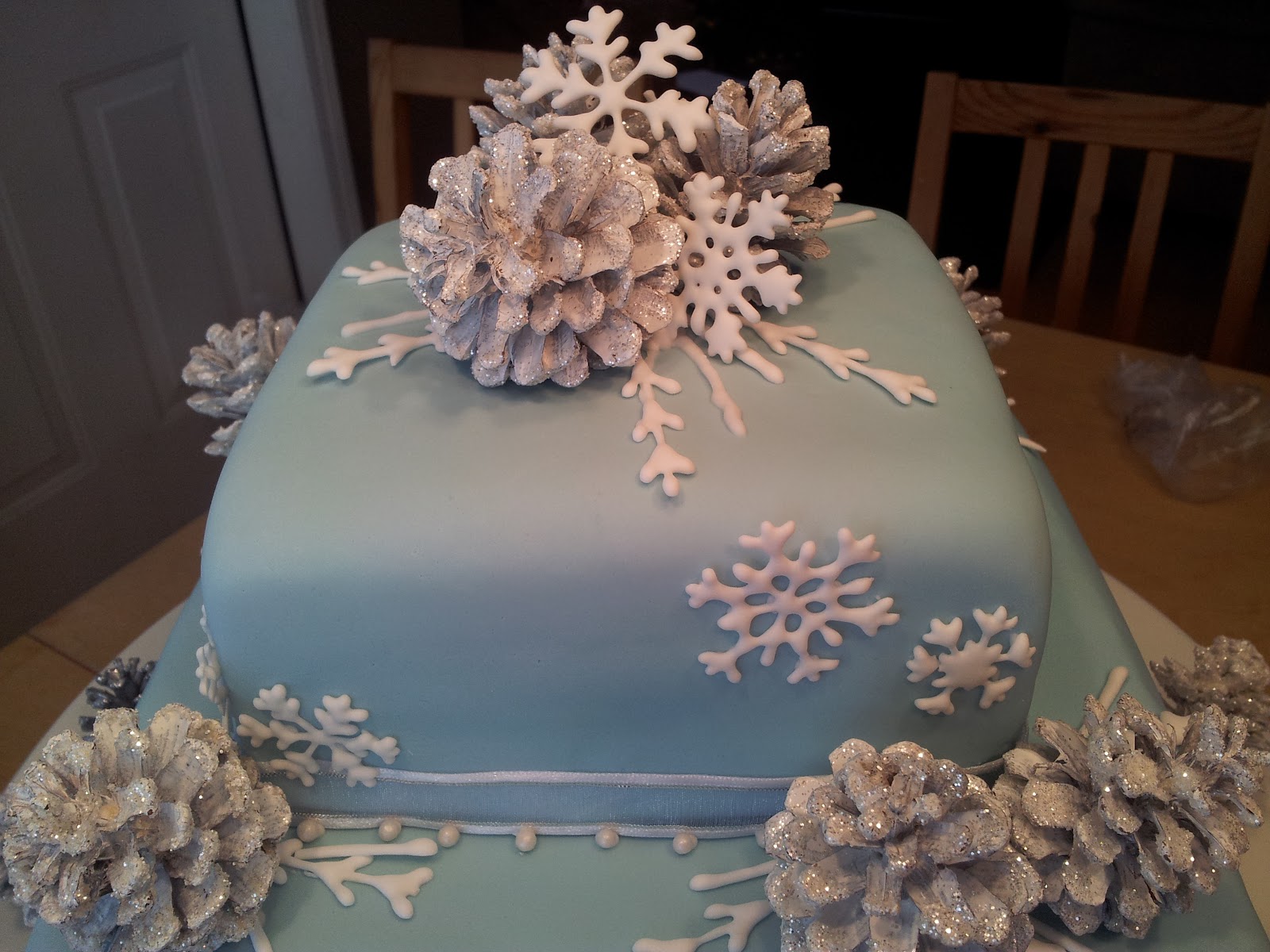 Kiddles N Bits Winter Wonderland Wedding Cake Kiddles N Bits Winter Wonderland Wedding Cake